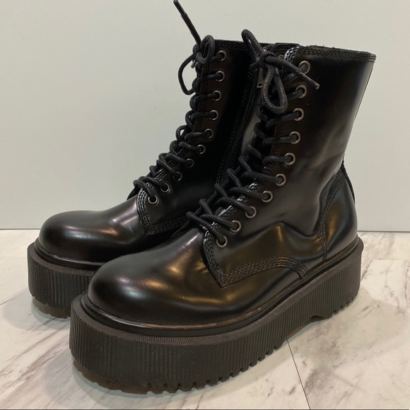 jeffrey campbell black combat boots